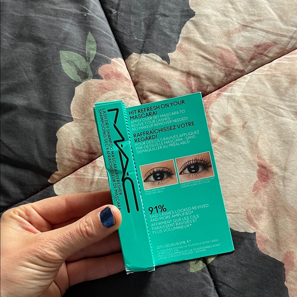 MAC Cosmetics Mascara Refresh Kit Teal Box